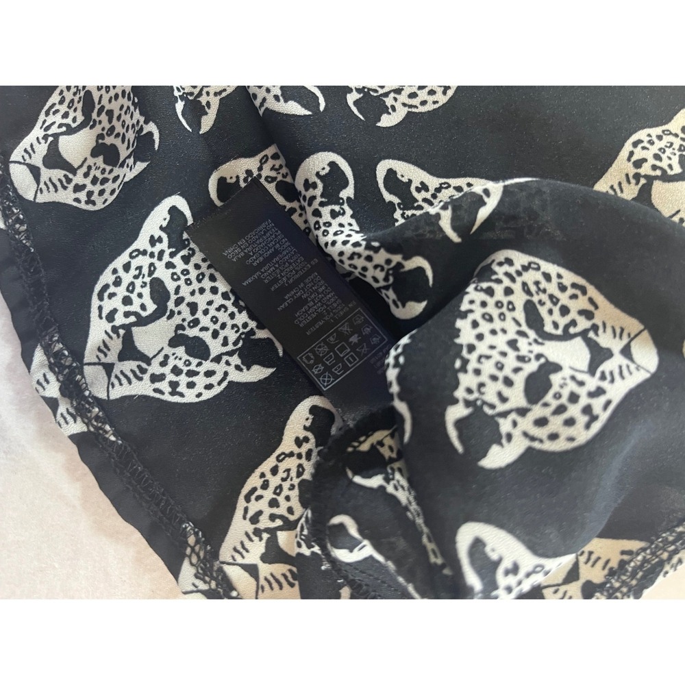 Forever 21 Plus XL Black White Leopard Face Print Tie Front Button Down Blouse - Picture 4 of 7